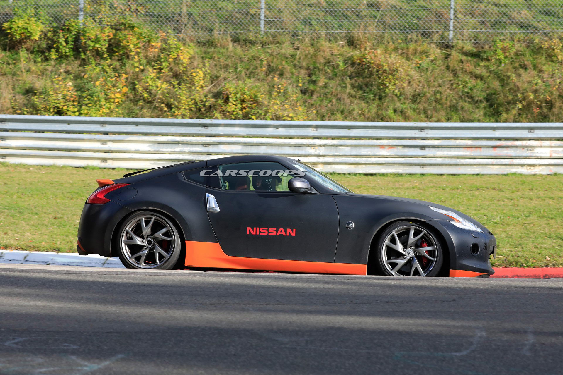 Sau bao chờ đợi, Nissan 370Z thế hệ mới đã bắt đầu chạy thử - Ảnh 1.