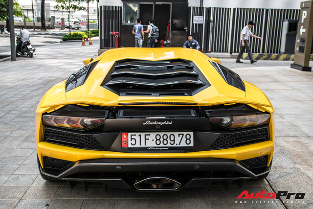 Lamborghini Aventador S 45 tỷ của đại gia Hoàng Kim Khánh bất ngờ xuất hiện tại Sài Gòn - Ảnh 4.