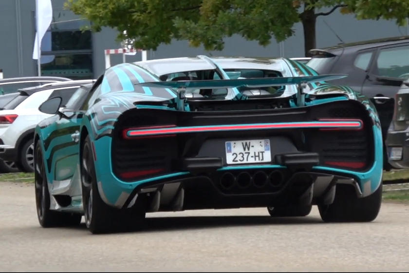Bugatti âm thầm phát triển phiên bản bí mật cho Chiron nhằm vụ với đại gia - Ảnh 3. Bugatti âm thầm phát triển phiên bản bí mật cho Chiron nhằm vụ với đại gia - Ảnh 3.