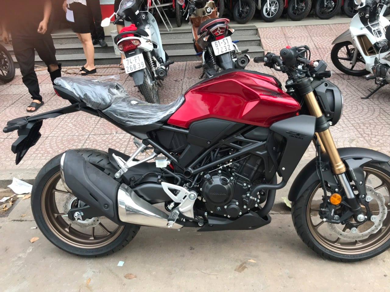 Honda CB300R 2019 ra mắt phiên bản màu mới tại Thái Lan với giá bán không  đổi