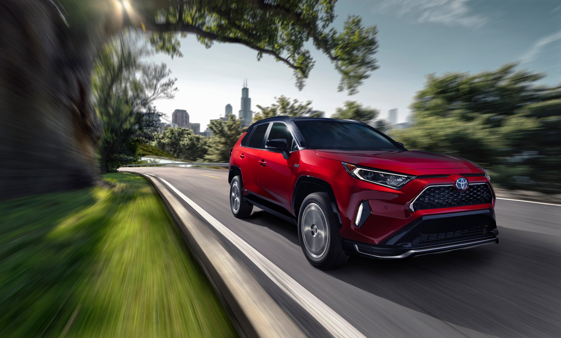 Toyota công bố phiên bản RAV4 mạnh nhất nhưng cũng tiết kiệm nhiên liệu nhất - Ảnh 1. Toyota công bố phiên bản RAV4 mạnh nhất nhưng cũng tiết kiệm nhiên liệu nhất - Ảnh 1.