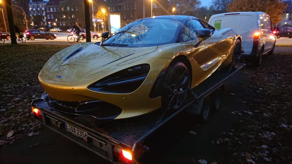 Lộ diện chủ nhân chiếc McLaren 720S Spider thứ 4 sẽ về Việt Nam - Ảnh 6. Lộ diện chủ nhân chiếc McLaren 720S Spider thứ 4 sẽ về Việt Nam - Ảnh 6.