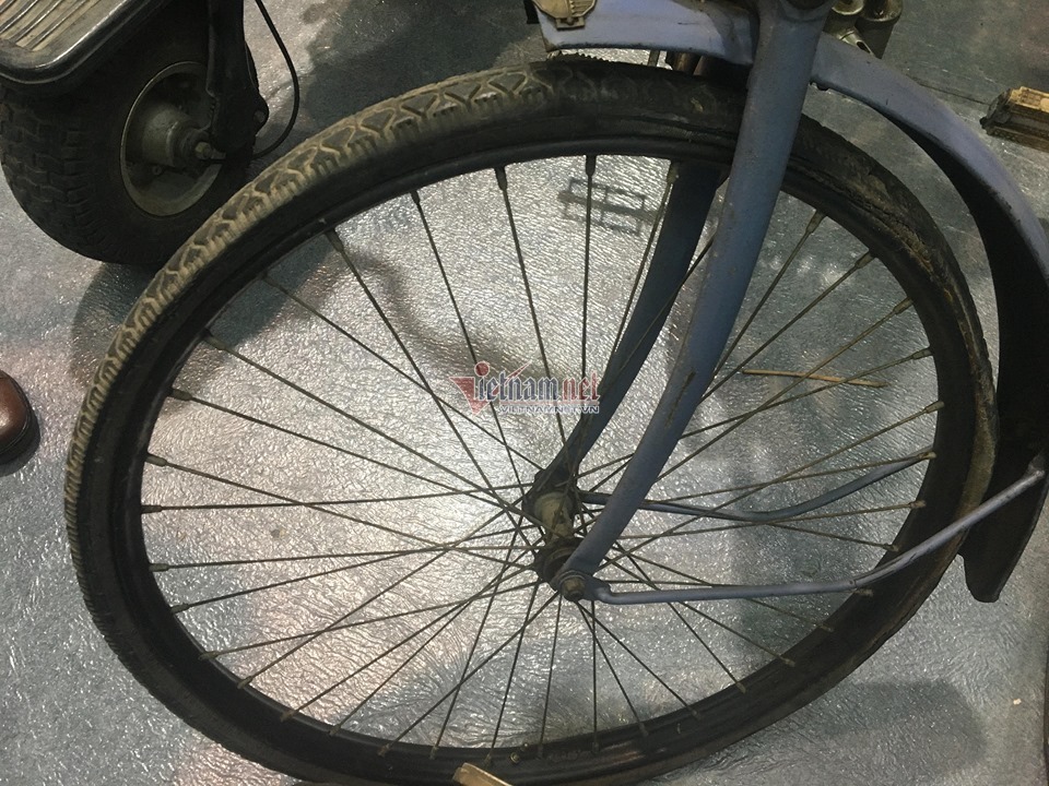 Xe đạp cổ 109 năm tuổi hàng hiếm giá hơn 200 triệu ở Hà Nội - Ảnh 5.