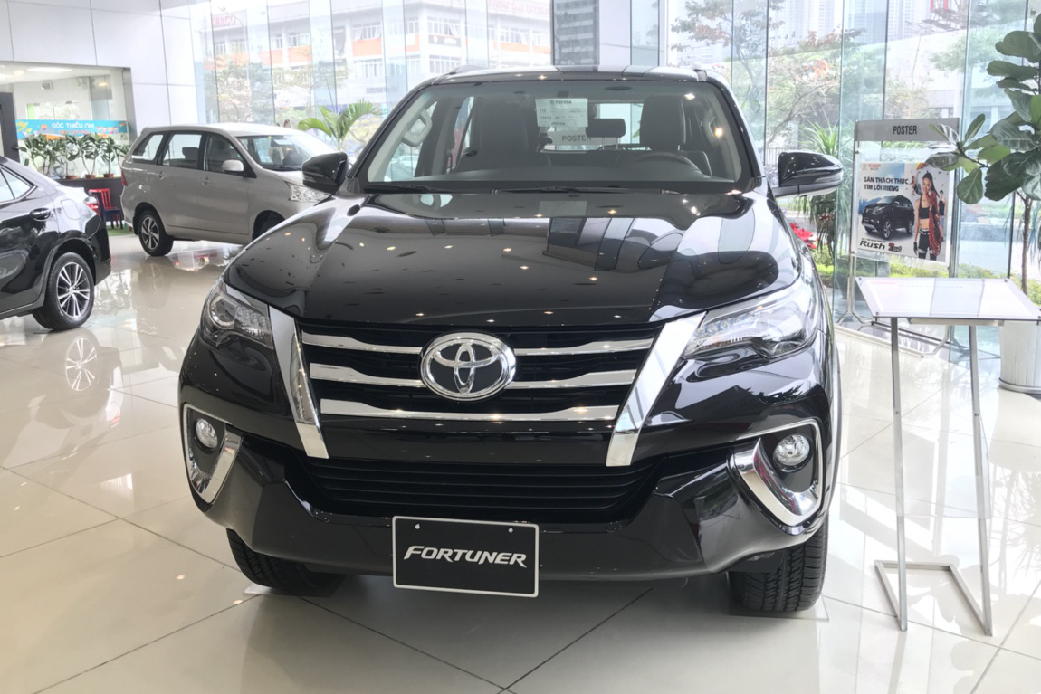 Giảm giá trăm triệu, Toyota Fortuner và Mazda CX-8 vẫn để Hyundai Santa Fe vượt mặt tại Việt Nam - Ảnh 5.
