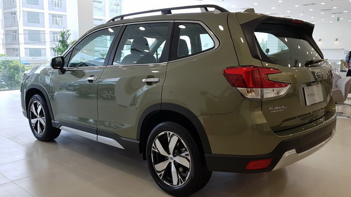 Subaru Forester tiếp tục giảm giá kỷ lục, quyết đua doanh số với Honda CR-V và Mazda CX-5 - Ảnh 2.