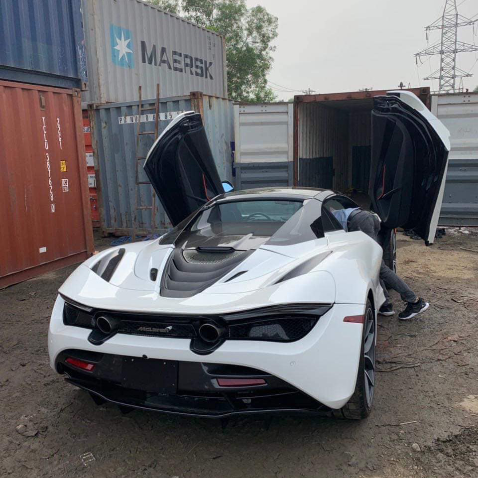 McLaren 720S Spider đầu tiên về Việt Nam, đại gia Đà Nẵng chi cả triệu USD để sở hữu - Ảnh 1. McLaren 720S Spider đầu tiên về Việt Nam, đại gia Đà Nẵng chi cả triệu USD để sở hữu - Ảnh 1.