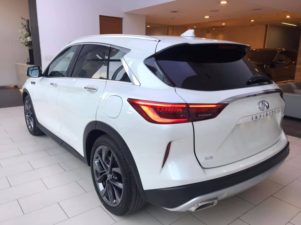 Đấu Mercedes-Benz GLC, Infiniti QX50 về đại lý, nhận cọc với giá lăn bánh dự kiến 2,8 tỷ đồng - Ảnh 2. Đấu Mercedes-Benz GLC, Infiniti QX50 về đại lý, nhận cọc với giá lăn bánh dự kiến 2,8 tỷ đồng - Ảnh 2.