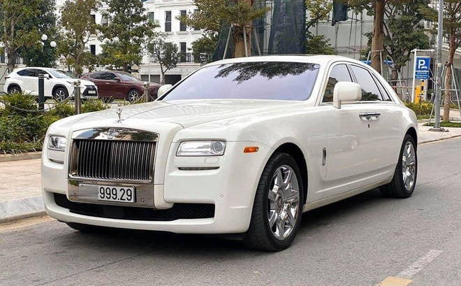 RollsRoyce Wraith cũ của Cường Đô la đắt ngang Phantom Sacred Fire