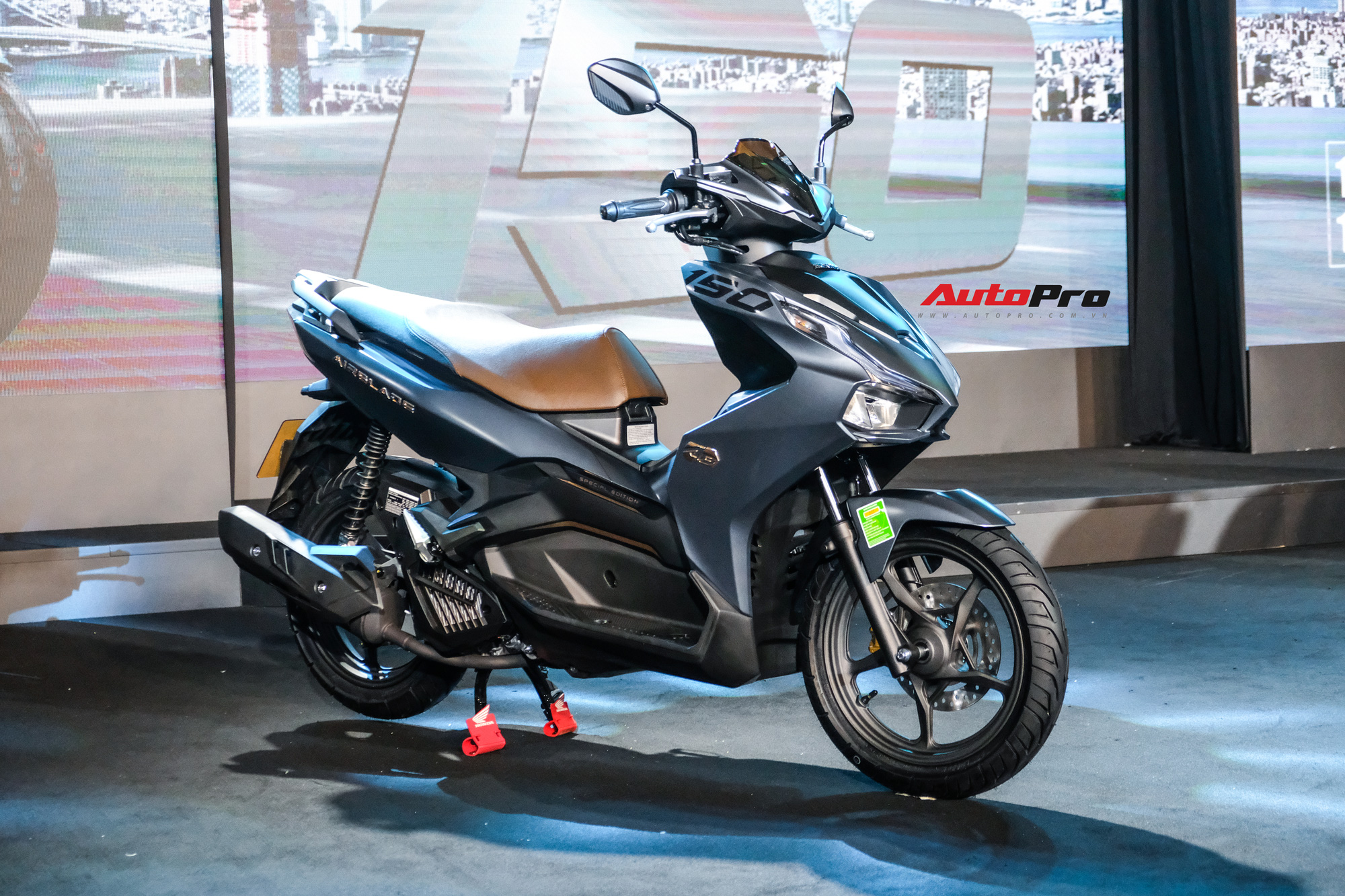 Xe máy Honda Vision 2019  Thêm Smartkey thêm lựa chọn