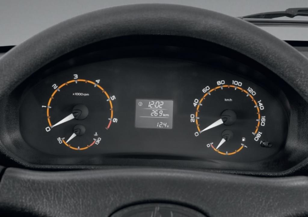 Huyền thoại Lada Niva ra mắt phiên bản mới, giá vẫn rẻ như cho nhưng một vài nâng cấp còn bất ngờ hơn - Ảnh 2. Huyền thoại Lada Niva ra mắt phiên bản mới, giá vẫn rẻ như cho nhưng một vài nâng cấp còn bất ngờ hơn - Ảnh 2.