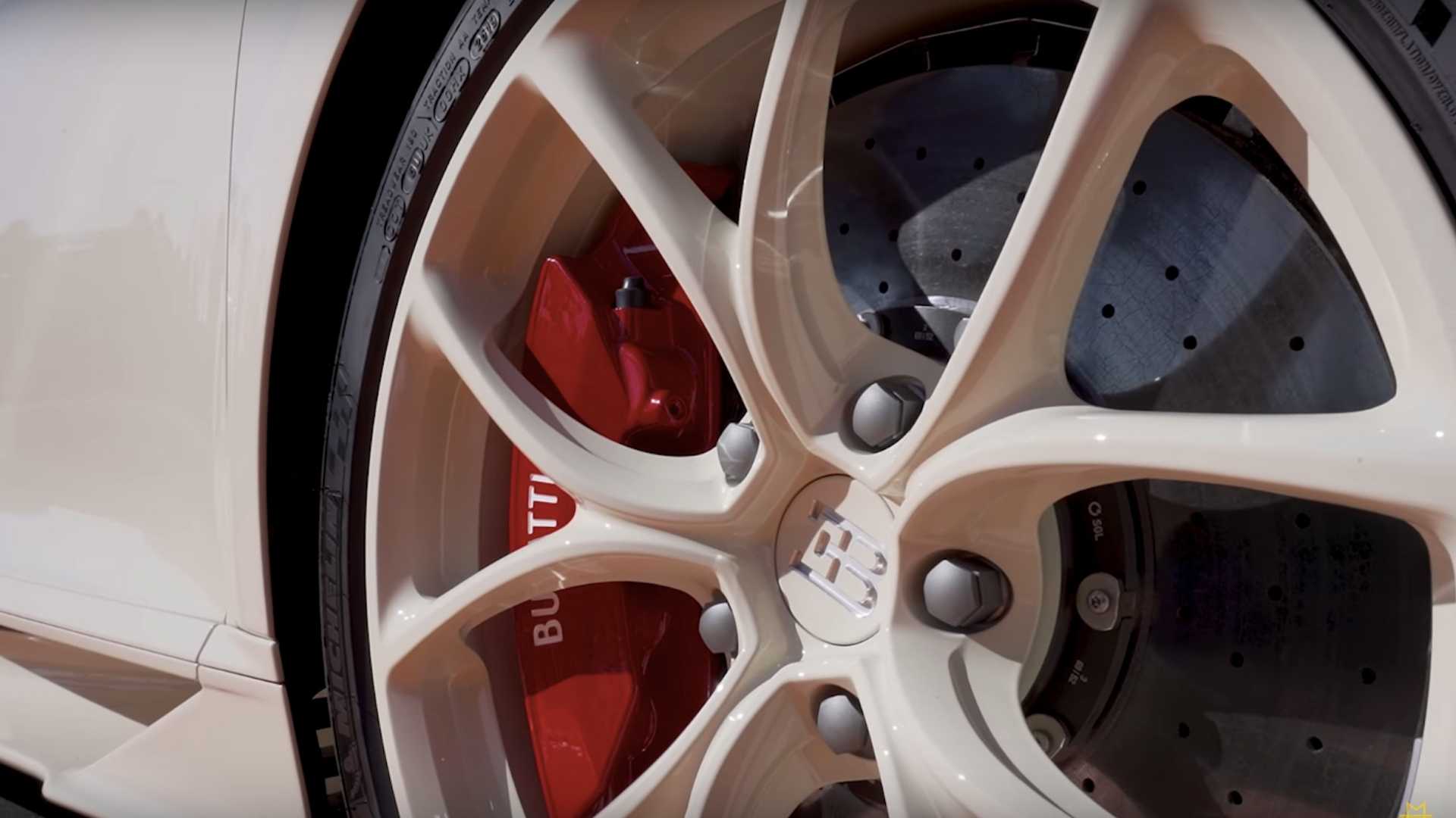 Choáng với những đặc quyền của chủ siêu xe Bugatti Chiron Hermes độc nhất vô nhị - Ảnh 4. Choáng với những đặc quyền của chủ siêu xe Bugatti Chiron Hermes độc nhất vô nhị - Ảnh 4.