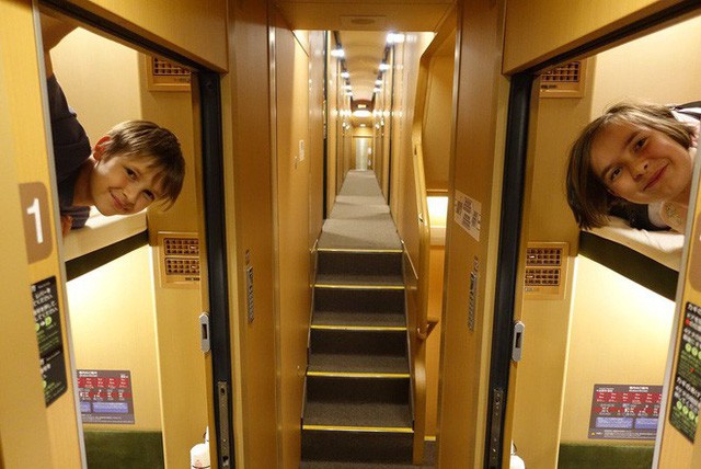 Căn hộ di động xuyên đêm ở Nhật Bản: Bên ngoài cũ kĩ đơn sơ, bên trong nội thất tiện nghi bất ngờ - Ảnh 19.