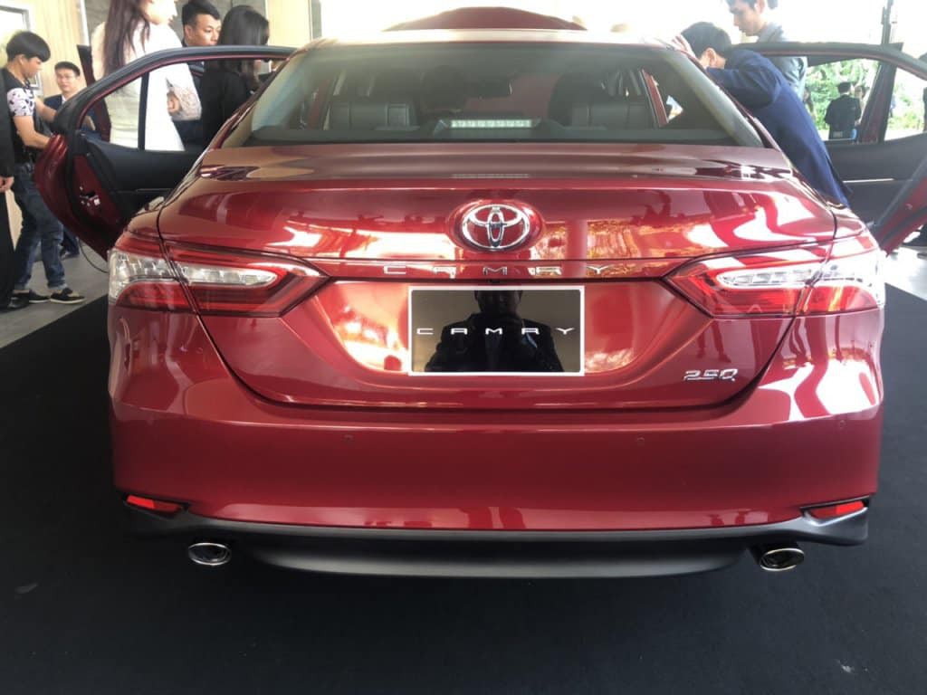 Toyota Camry 2019 cũ thông số giá bán khuyến mãi