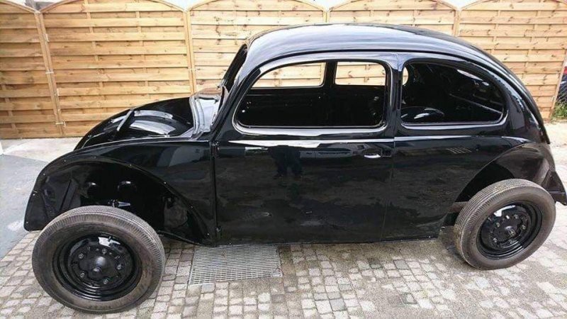 Volkswagen Beetle l&acirc;u đời nhất thế giới bị thi&ecirc;u rụi ho&agrave;n to&agrave;n nhưng được phục chế đẹp như mới - Ảnh 16.