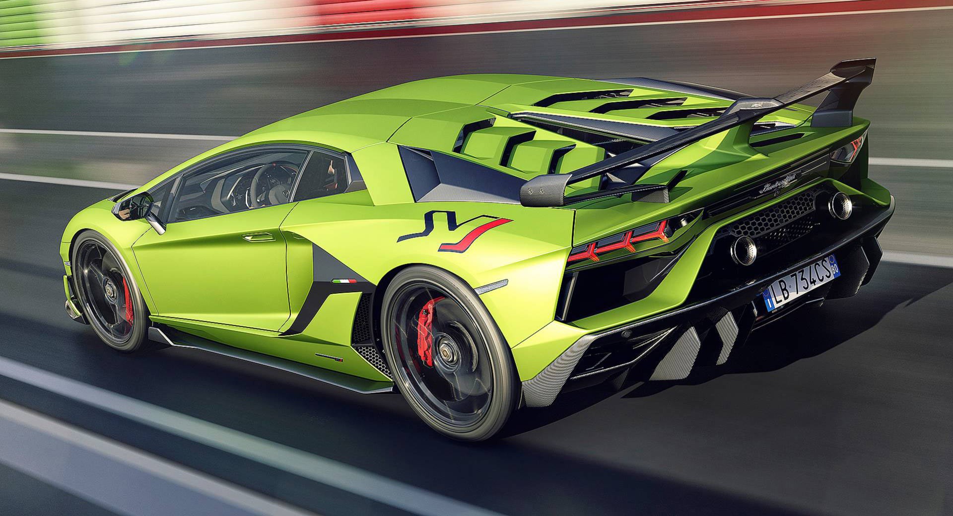 Lật bài ngửa Lamborghini Aventador SVJ - 'Siêu bò' mạnh mẽ cho dân đua