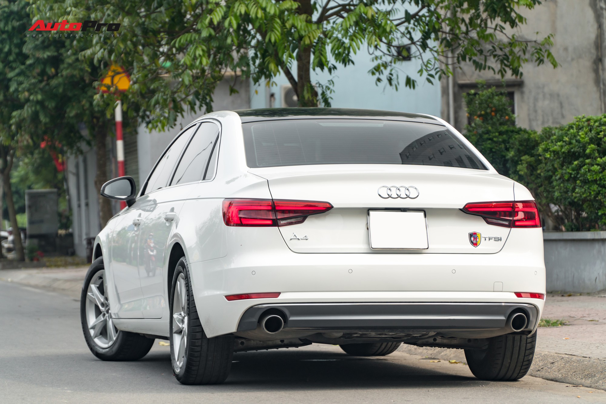 Giữ như mới nhưng đây là số tiền chủ xe Audi A4 đã mất sau 30.000 km đầu tiên - Ảnh 4. Giữ như mới nhưng đây là số tiền chủ xe Audi A4 đã mất sau 30.000 km đầu tiên - Ảnh 4.