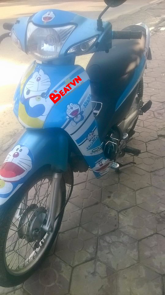 Chàng trai 23 tuổi bị bạn gái chia tay chỉ vì... chiếc xe máy dán hình Doraemon - Ảnh 2. Chàng trai 23 tuổi bị bạn gái chia tay chỉ vì... chiếc xe máy dán hình Doraemon - Ảnh 2.