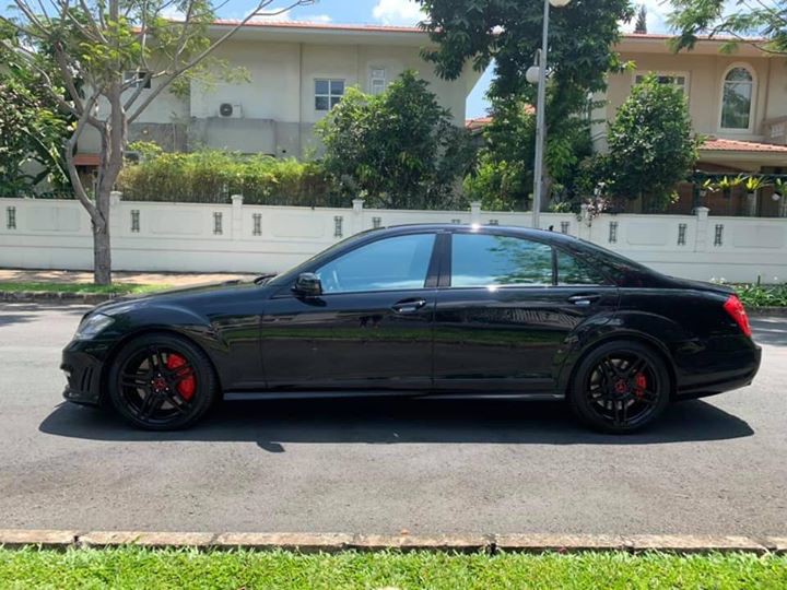 11 năm tuổi, giá bán Mercedes-Benz S63 AMG chênh gần 11 tỷ đồng - Ảnh 2. 11 năm tuổi, giá bán Mercedes-Benz S63 AMG chênh gần 11 tỷ đồng - Ảnh 2.