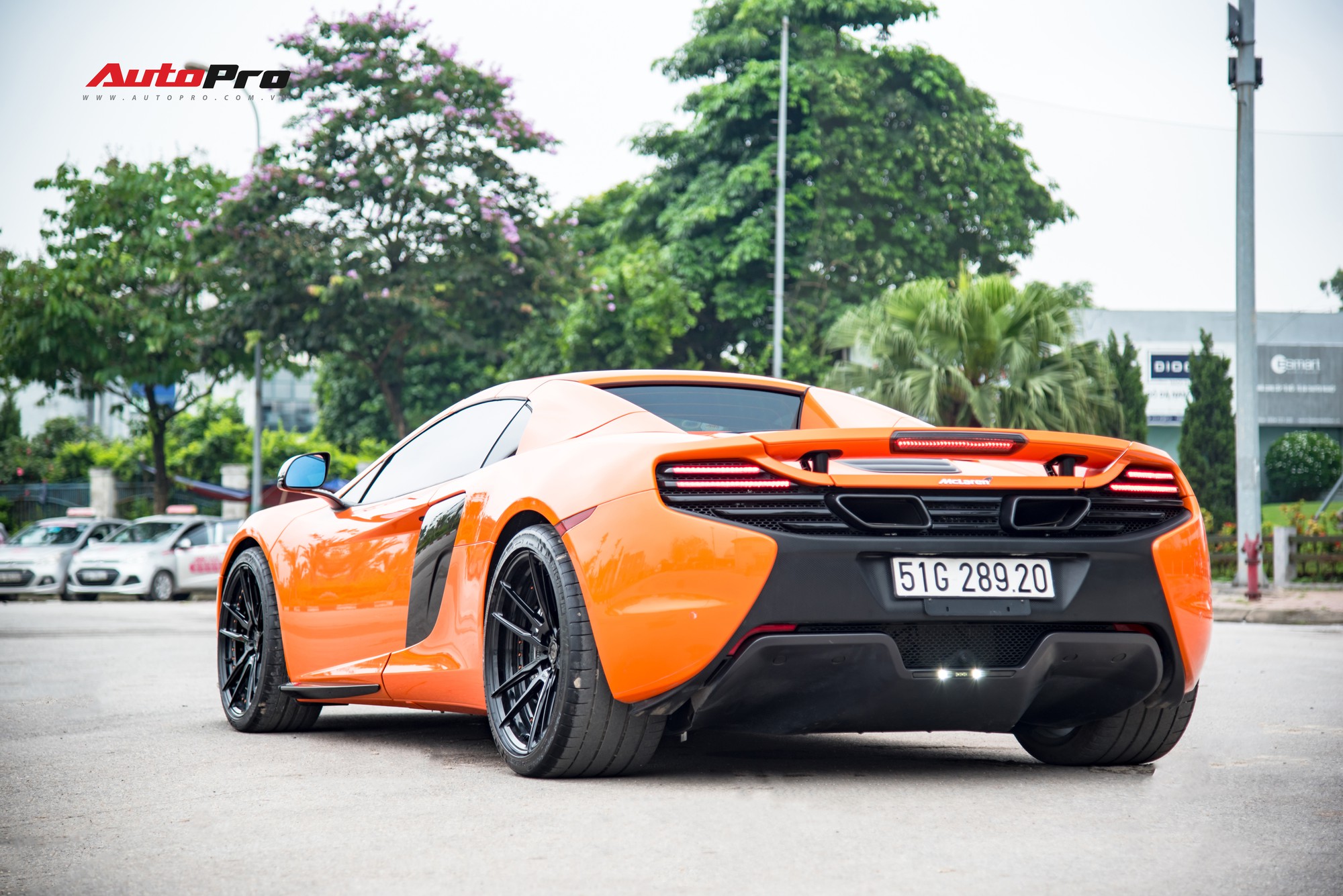 McLaren 650S chạy lướt chào mua các đại gia Hà Nội với giá hời, rẻ bằng nửa giá trị mua mới - Ảnh 4. McLaren 650S chạy lướt chào mua các đại gia Hà Nội với giá hời, rẻ bằng nửa giá trị mua mới - Ảnh 4.
