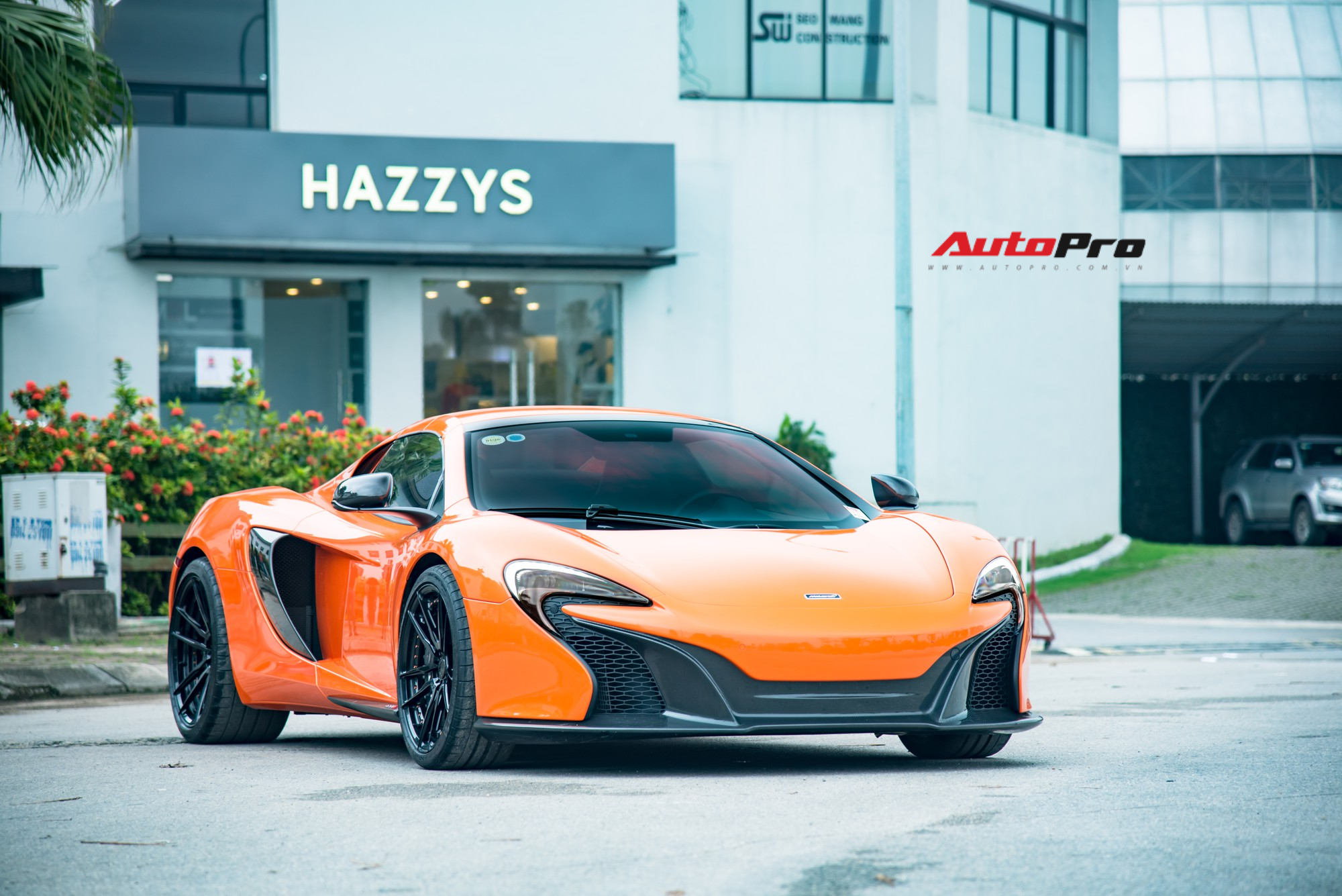McLaren 650S chạy lướt chào mua các đại gia Hà Nội với giá hời, rẻ bằng nửa giá trị mua mới - Ảnh 1. McLaren 650S chạy lướt chào mua các đại gia Hà Nội với giá hời, rẻ bằng nửa giá trị mua mới - Ảnh 1.