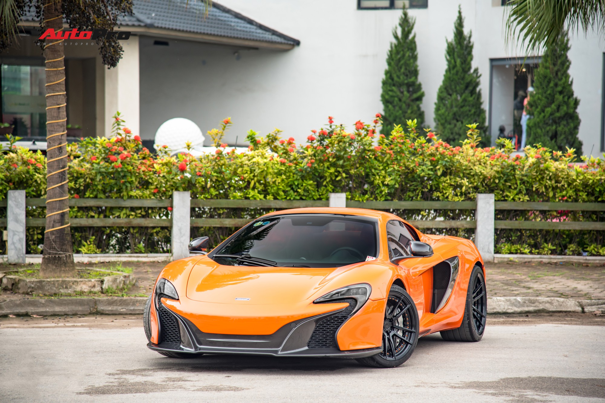 McLaren 650S chạy lướt chào mua các đại gia Hà Nội với giá hời, rẻ bằng nửa giá trị mua mới - Ảnh 13. McLaren 650S chạy lướt chào mua các đại gia Hà Nội với giá hời, rẻ bằng nửa giá trị mua mới - Ảnh 13.