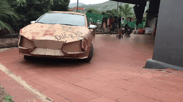 Dân chơi Việt chế “siêu xe” Lamborghini từ... Kia Cerato, Hyundai Accent và Chevrolet Cruze - Ảnh 3. Dân chơi Việt chế “siêu xe” Lamborghini từ... Kia Cerato, Hyundai Accent và Chevrolet Cruze - Ảnh 3.