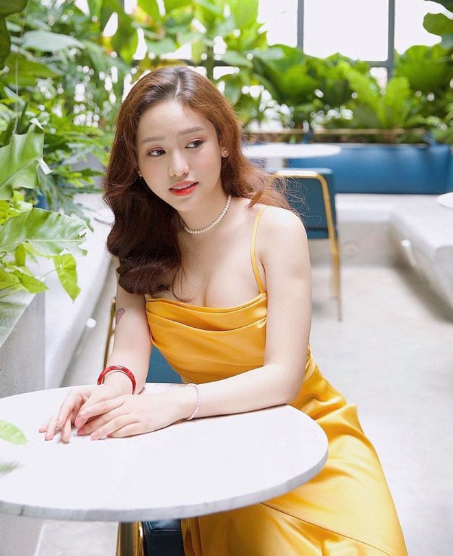 Th&uacute;y Vi khoe ảnh tậu BMW 420i gi&aacute; 2 tỷ đồng, thẳng thắn n&oacute;i về tin đồn gi&agrave;u c&oacute; nhờ l&agrave;m g&aacute;i ng&agrave;nh - Ảnh 8.