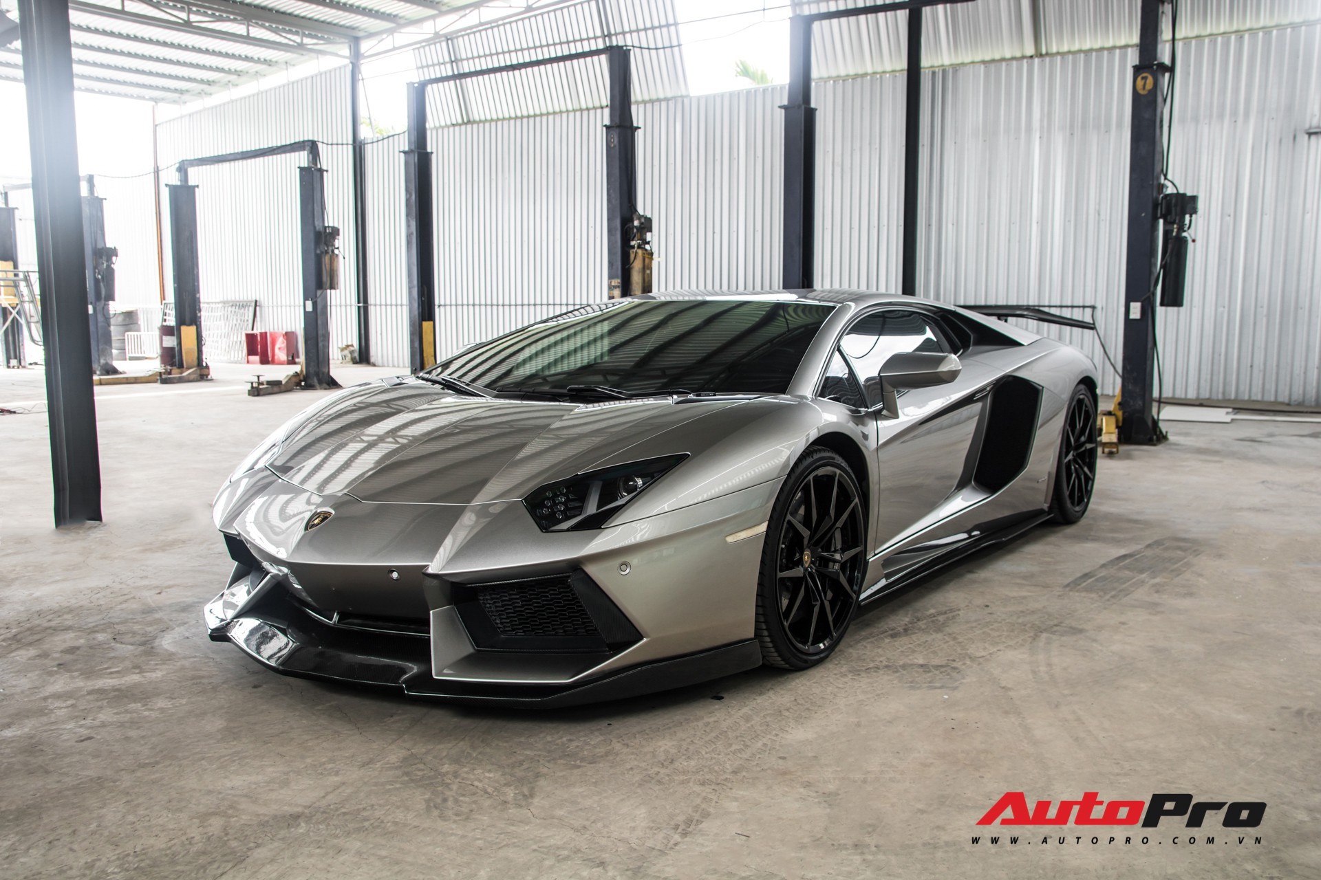 Đánh giá nhanh Lamborghini Aventador độ DMC - 'xế cưng' một thời của doanh  nhân Đặng Lê Nguyên Vũ