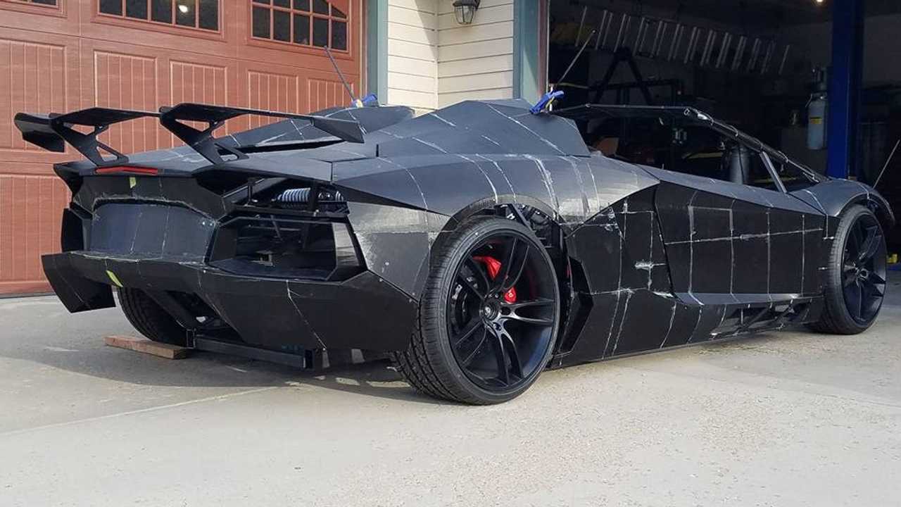 Siêu xe cộ Lamborghini Aventador S được vẽ đá vỏ trọn vẹn thủ công
