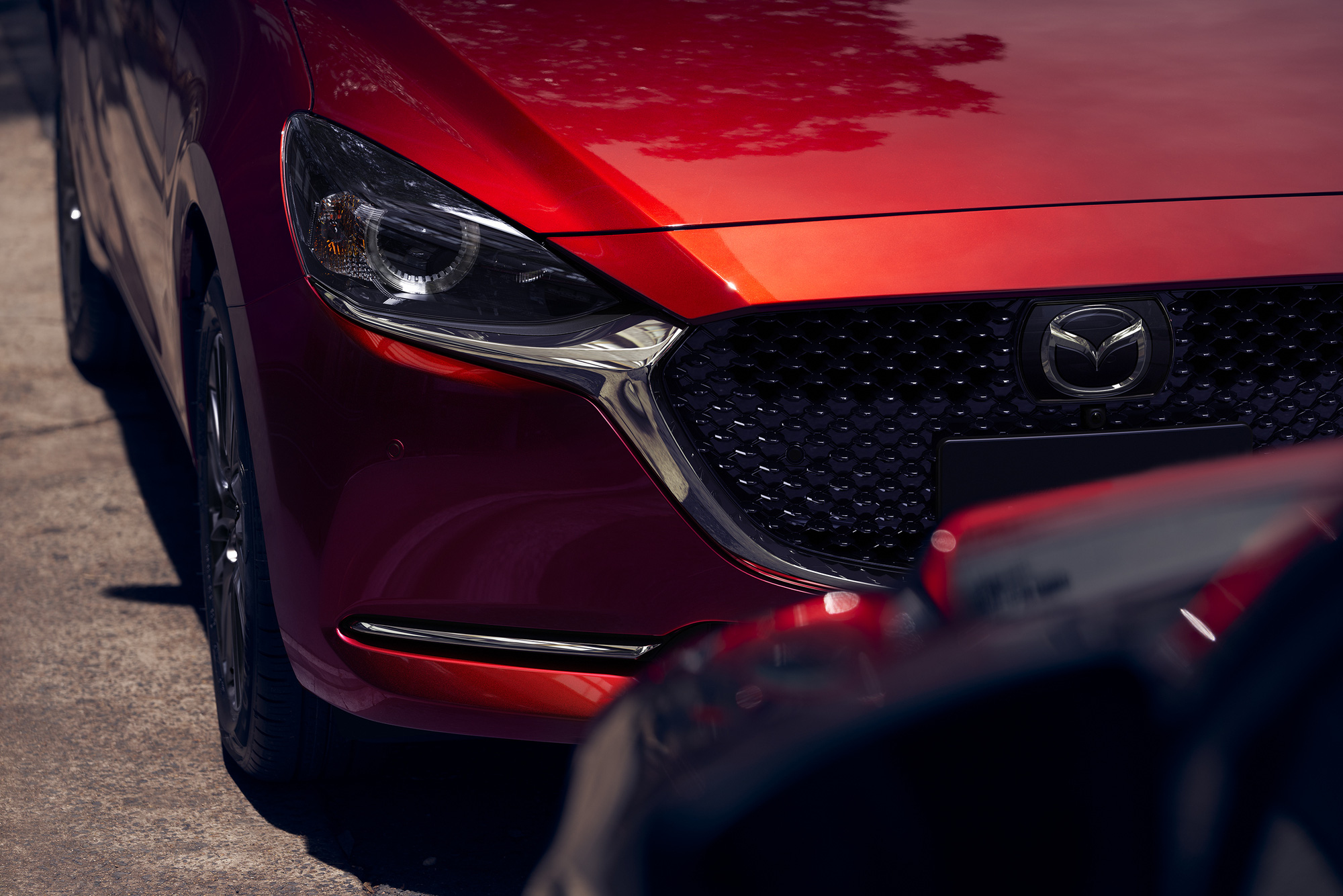 Ra mắt Mazda2 phiên bản mới: Thay thiết kế, thêm công nghệ để đấu Toyota Yaris - Ảnh 3. Ra mắt Mazda2 phiên bản mới: Thay thiết kế, thêm công nghệ để đấu Toyota Yaris - Ảnh 3.