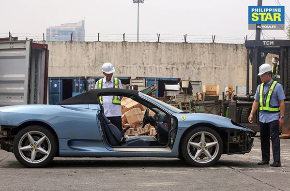 Xem Ferrari 360 bị hành quyết bởi chính phủ Philippines - Ảnh 1.
