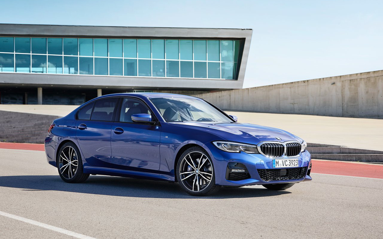 BMW 330i M Sport 2019 có giá tạm tính gần 2,4 tỷ đồng, đắt hơn cả Mercedes-Benz E 200 Sport - Ảnh 1. BMW 330i M Sport 2019 có giá tạm tính gần 2,4 tỷ đồng, đắt hơn cả Mercedes-Benz E 200 Sport - Ảnh 1.