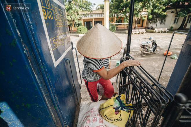 8 giờ trên chuyến tàu kỳ lạ nhất Việt Nam: Rời ga mà không có một hành khách nào - Ảnh 16. 8 giờ trên chuyến tàu kỳ lạ nhất Việt Nam: Rời ga mà không có một hành khách nào - Ảnh 16.
