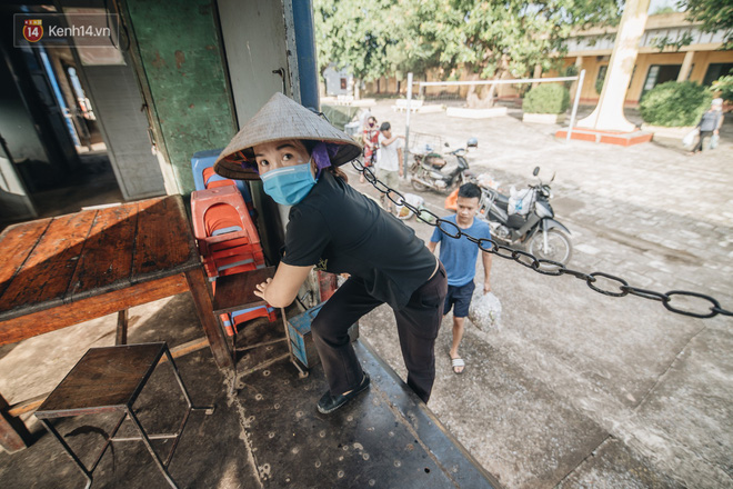 8 giờ trên chuyến tàu kỳ lạ nhất Việt Nam: Rời ga mà không có một hành khách nào - Ảnh 17. 8 giờ trên chuyến tàu kỳ lạ nhất Việt Nam: Rời ga mà không có một hành khách nào - Ảnh 17.