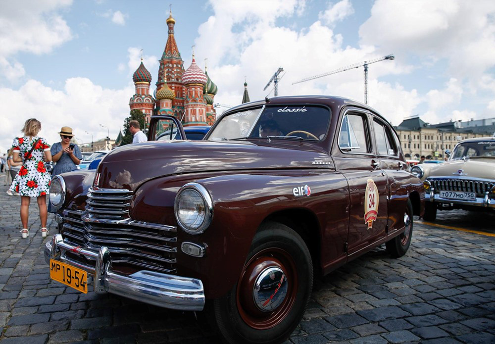 Impressed with the gathering of 120 rare - unique - exotic classic cars on the streets of Moscow - Photo 4. Impressed with the gathering of 120 rare - unique - exotic classic cars on the streets of Moscow - Photo 4.