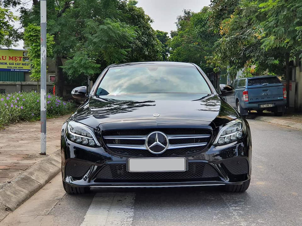 Vừa ra biển 2 tháng, chủ xe bán Mercedes-Benz C200 2019 giá 1,4 tỷ đồng với 2 điểm đáng chú ý - Ảnh 5. Vừa ra biển 2 tháng, chủ xe bán Mercedes-Benz C200 2019 giá 1,4 tỷ đồng với 2 điểm đáng chú ý - Ảnh 5.