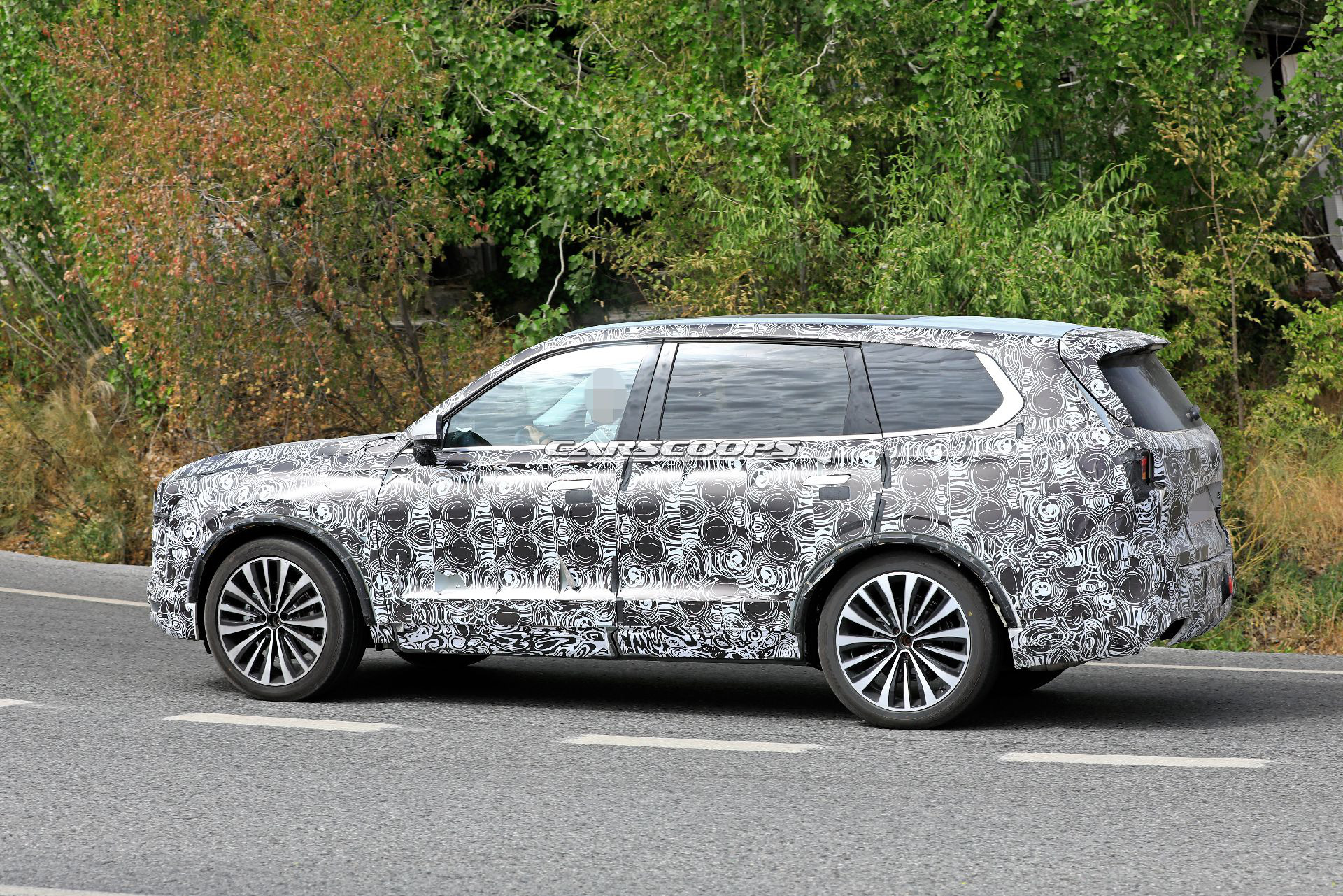 Đây chính là BMW X7 giá rẻ sắp ra mắt - Ảnh 4. Đây chính là BMW X7 giá rẻ sắp ra mắt - Ảnh 4.