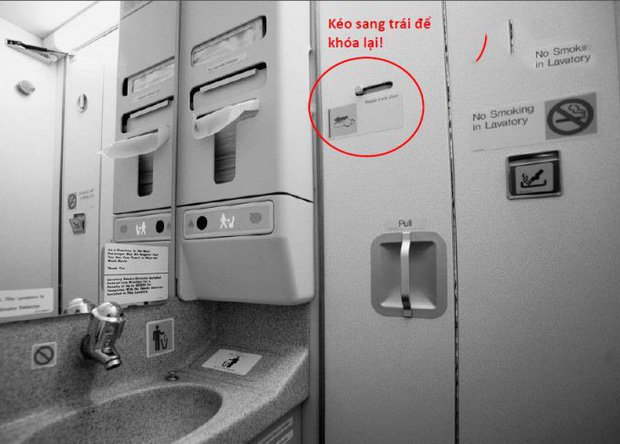 Học ngay cách sử dụng WC trên máy bay để bụng dạ biểu tình thì còn biết cách mà ứng phó nè! - Ảnh 1.