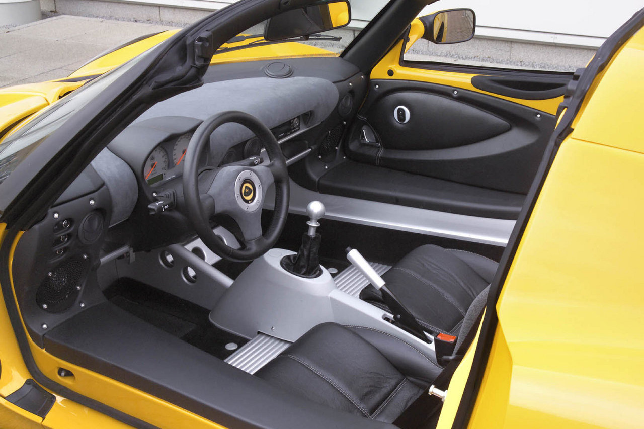 Hàng độc Lotus Elise xuất hiện trên phố Sài Gòn với diện mạo mới mẻ - Ảnh 3.