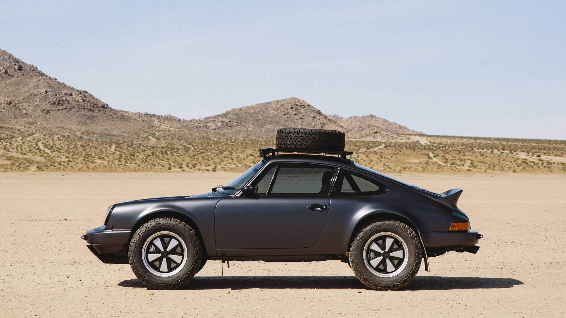 Porsche 911 off road