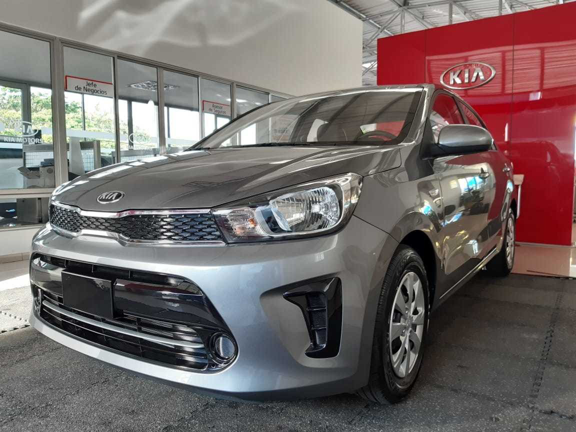 Những đối thủ sừng sỏ gây áp lực cho tân binh Kia Soluto sắp về Việt Nam - Ảnh 1. Những đối thủ sừng sỏ gây áp lực cho tân binh Kia Soluto sắp về Việt Nam - Ảnh 1.