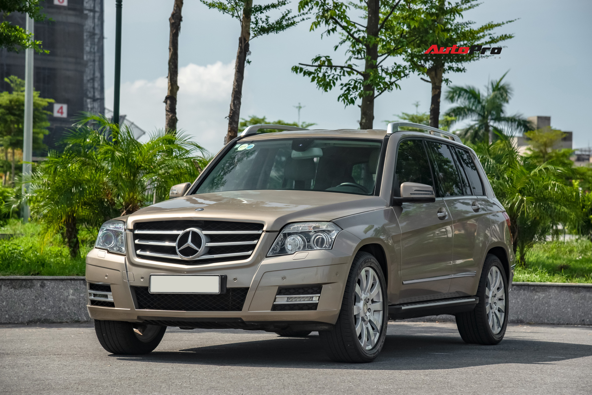 Mercedes-Benz GLK 300 còn lại gì sau 8 năm với giá hơn 600 triệu đồng