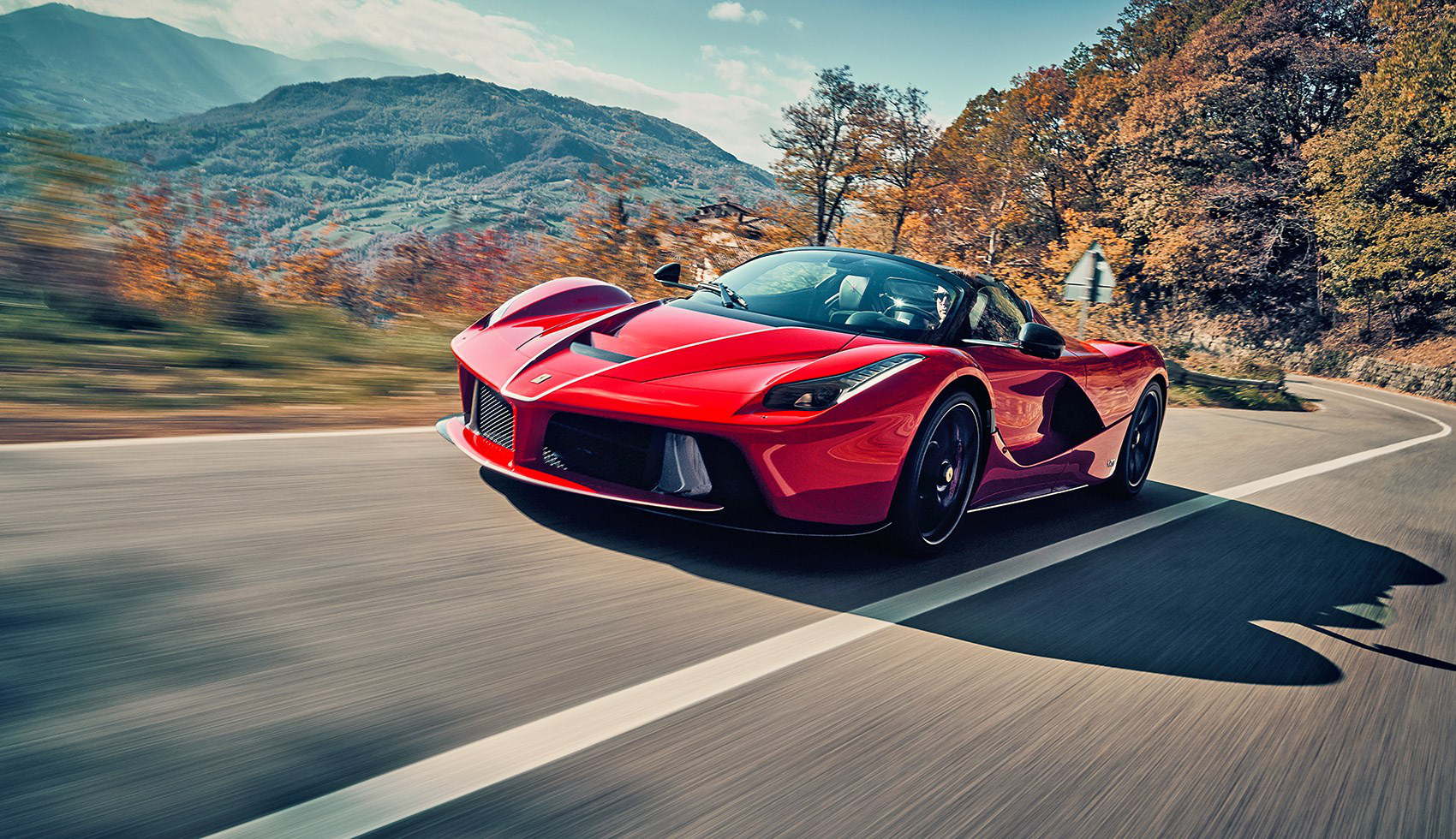 Ferrari trần tình khó khăn khi chế tạo siêu xe hybrid: Không phải cứ gắn mô tơ điện vào động cơ là xong - Ảnh 1. Ferrari trần tình khó khăn khi chế tạo siêu xe hybrid: Không phải cứ gắn mô tơ điện vào động cơ là xong - Ảnh 1.