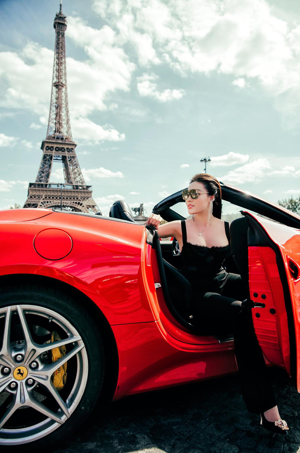 Nữ giảng viên sexy Âu Hà My cùng chồng tung bộ ảnh cưới bên siêu xe Ferrari mui trần - Ảnh 3.