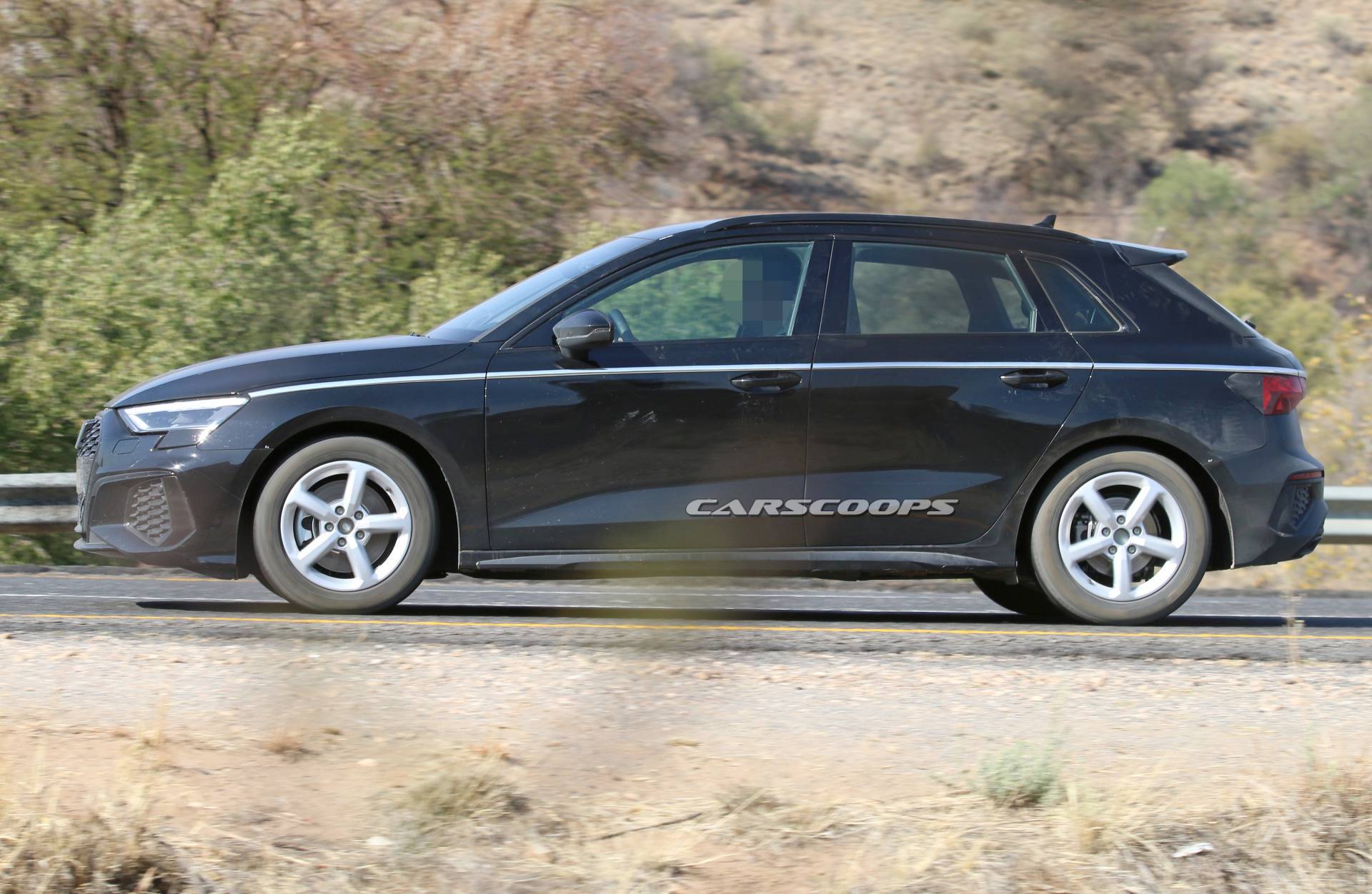 Audi A3 chạy thử không ngụy trang, dân tình chê tơi bời vì nhàm chán - Ảnh 3. Audi A3 chạy thử không ngụy trang, dân tình chê tơi bời vì nhàm chán - Ảnh 3.