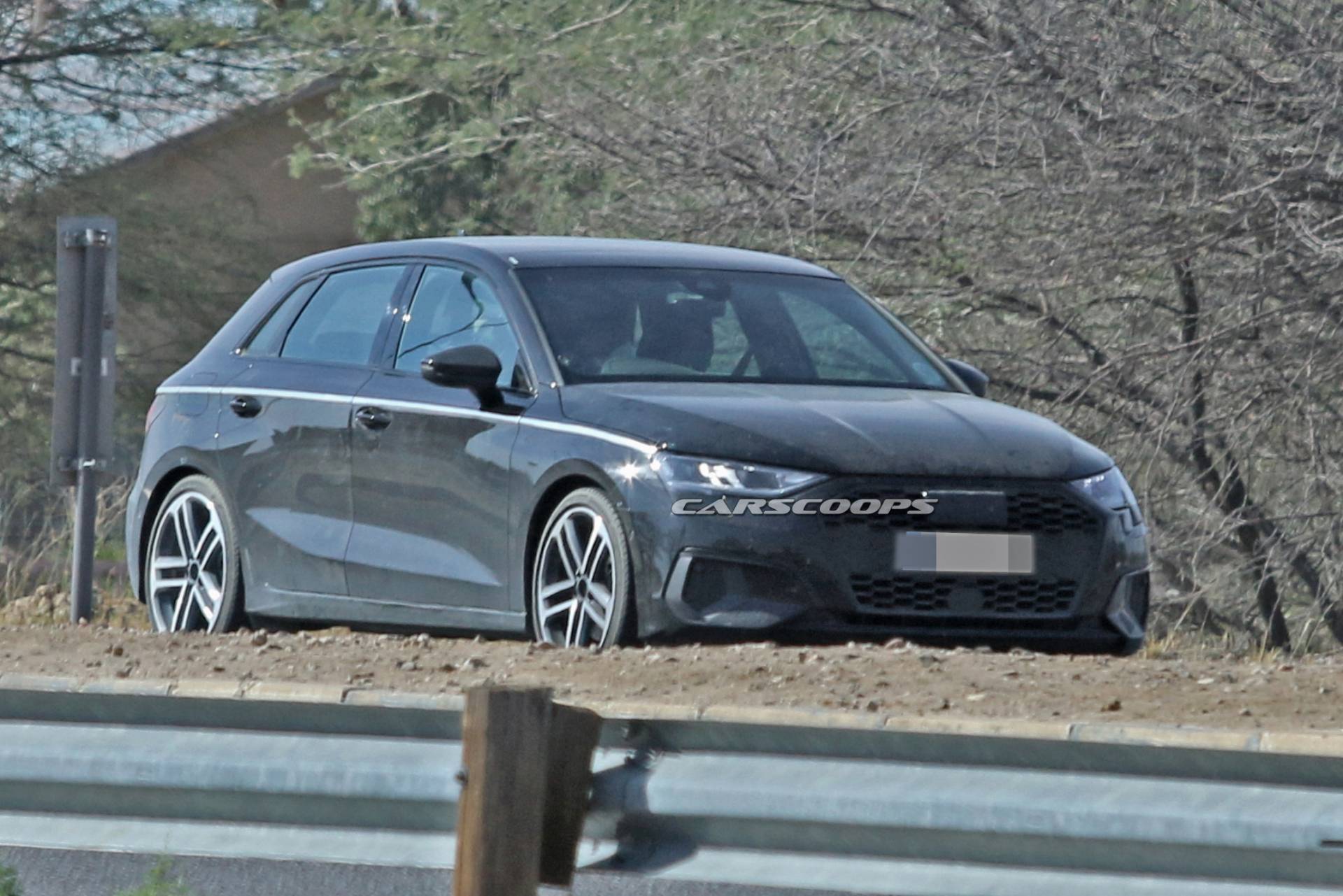 Audi A3 chạy thử không ngụy trang, dân tình chê tơi bời vì nhàm chán - Ảnh 1. Audi A3 chạy thử không ngụy trang, dân tình chê tơi bời vì nhàm chán - Ảnh 1.