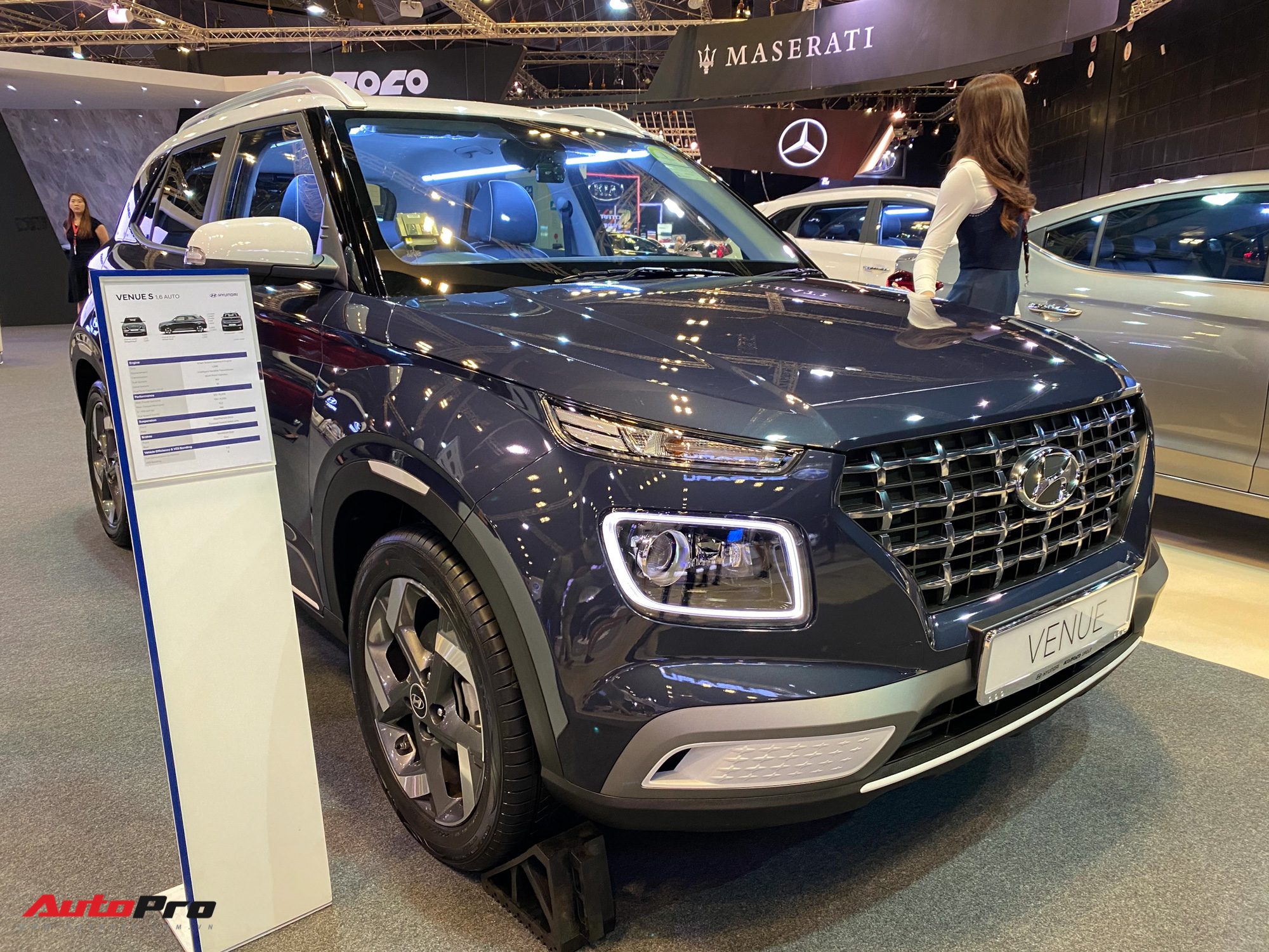 Xem trước Hyundai Venue 2020 - đàn em Santa Fe giá gần 1,5 tỷ đồng tại Singapore - Ảnh 2. Xem trước Hyundai Venue 2020 - đàn em Santa Fe giá gần 1,5 tỷ đồng tại Singapore - Ảnh 2.