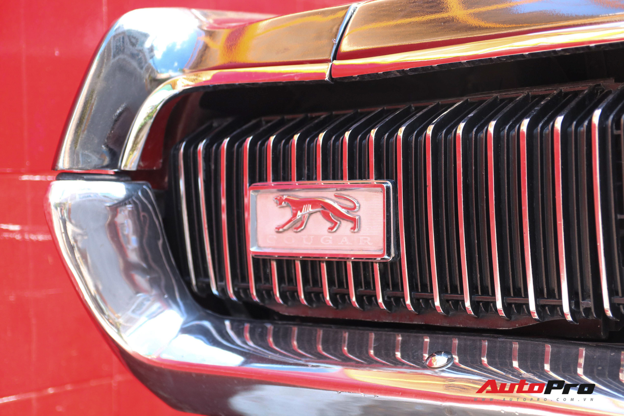 Exclusive look at rapper Binz's vintage car with a unique new appearance - Photo 4. Exclusive look at rapper Binz's vintage car with a unique new appearance - Photo 4.