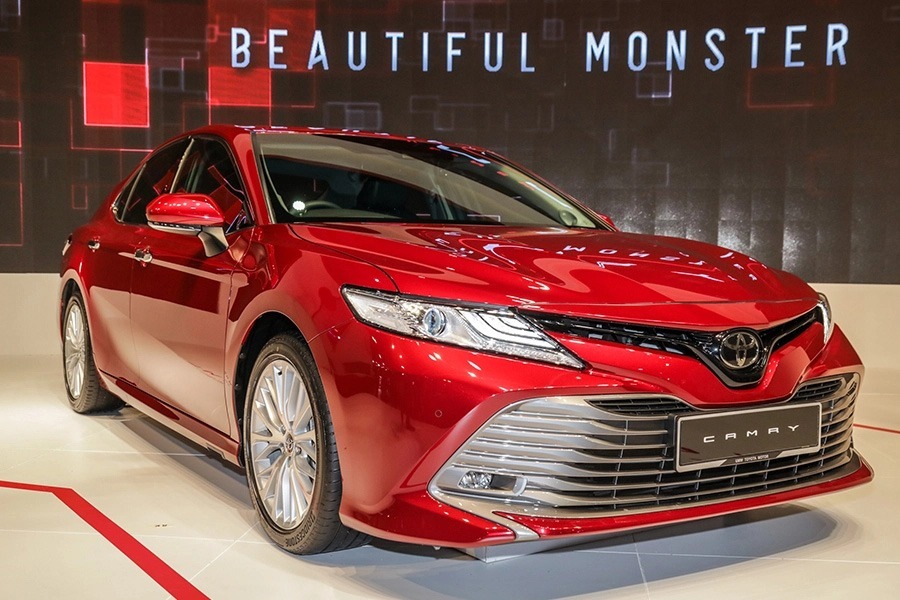 Sedan 1 tỷ : Toyota Camry vẫn độc tôn - Ảnh 2.