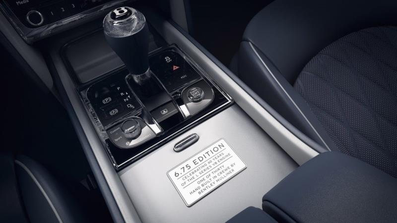 Bentley dừng sản xuất Mulsanne cùng động cơ V8 6,75 lít huyền thoại - Ảnh 7. Bentley dừng sản xuất Mulsanne cùng động cơ V8 6,75 lít huyền thoại - Ảnh 7.